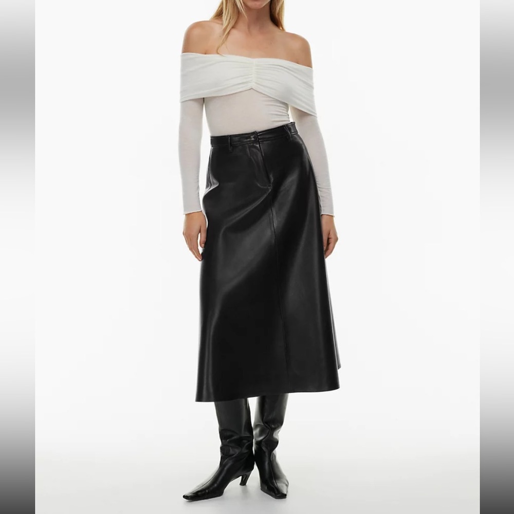 Aritzia Wilfred Bellflower Skirt